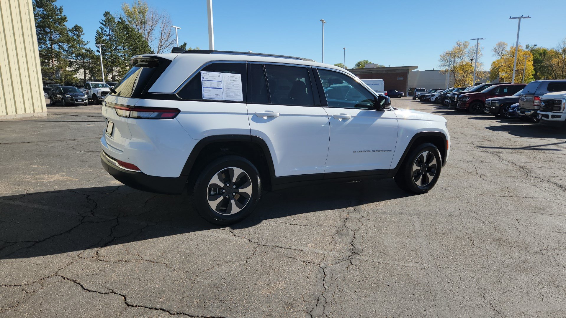 Used 2024 Jeep Grand Cherokee Limited 4xe AWD/4WD image 12