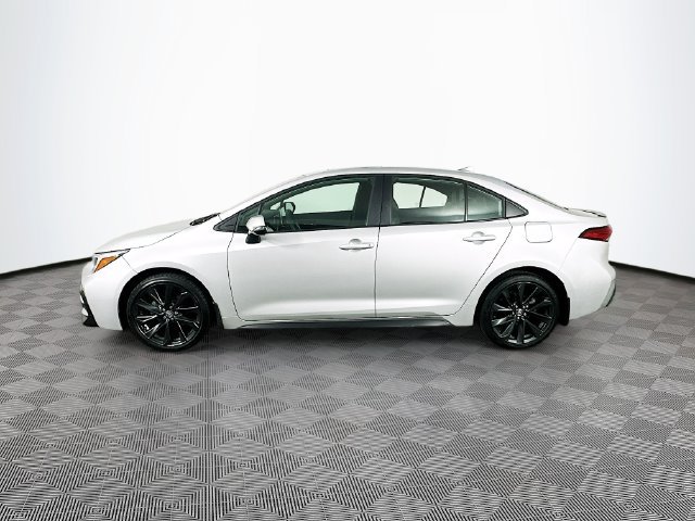 Used 2024 Toyota Corolla XSE FWD image 8