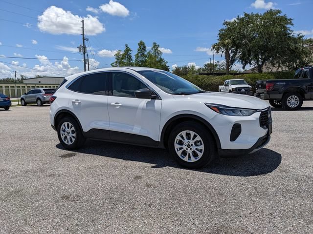 Certified 2024 Ford Escape Active FWD image 2