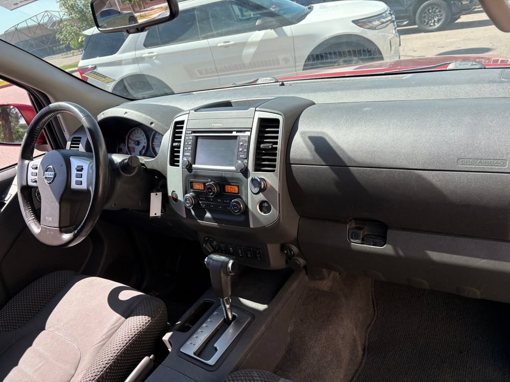 Used 2018 Nissan Frontier PRO-4X AWD/4WD image 31