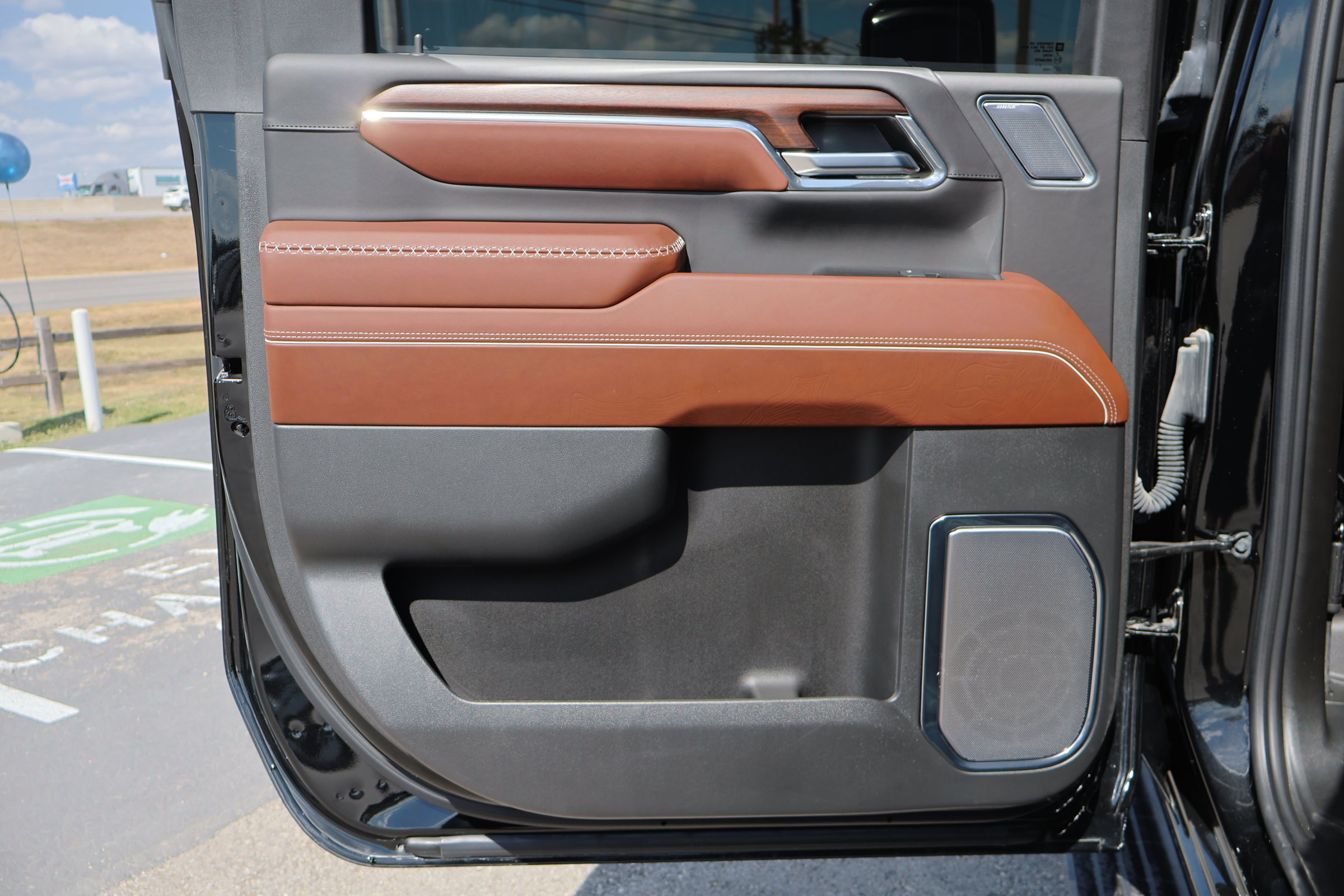 Used 2024 GMC Sierra 2500 Denali Ultimate w/ Max Trailering Package image 31