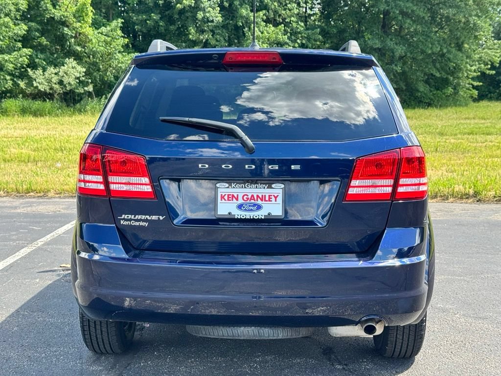 Used 2019 Dodge Journey SE FWD image 10