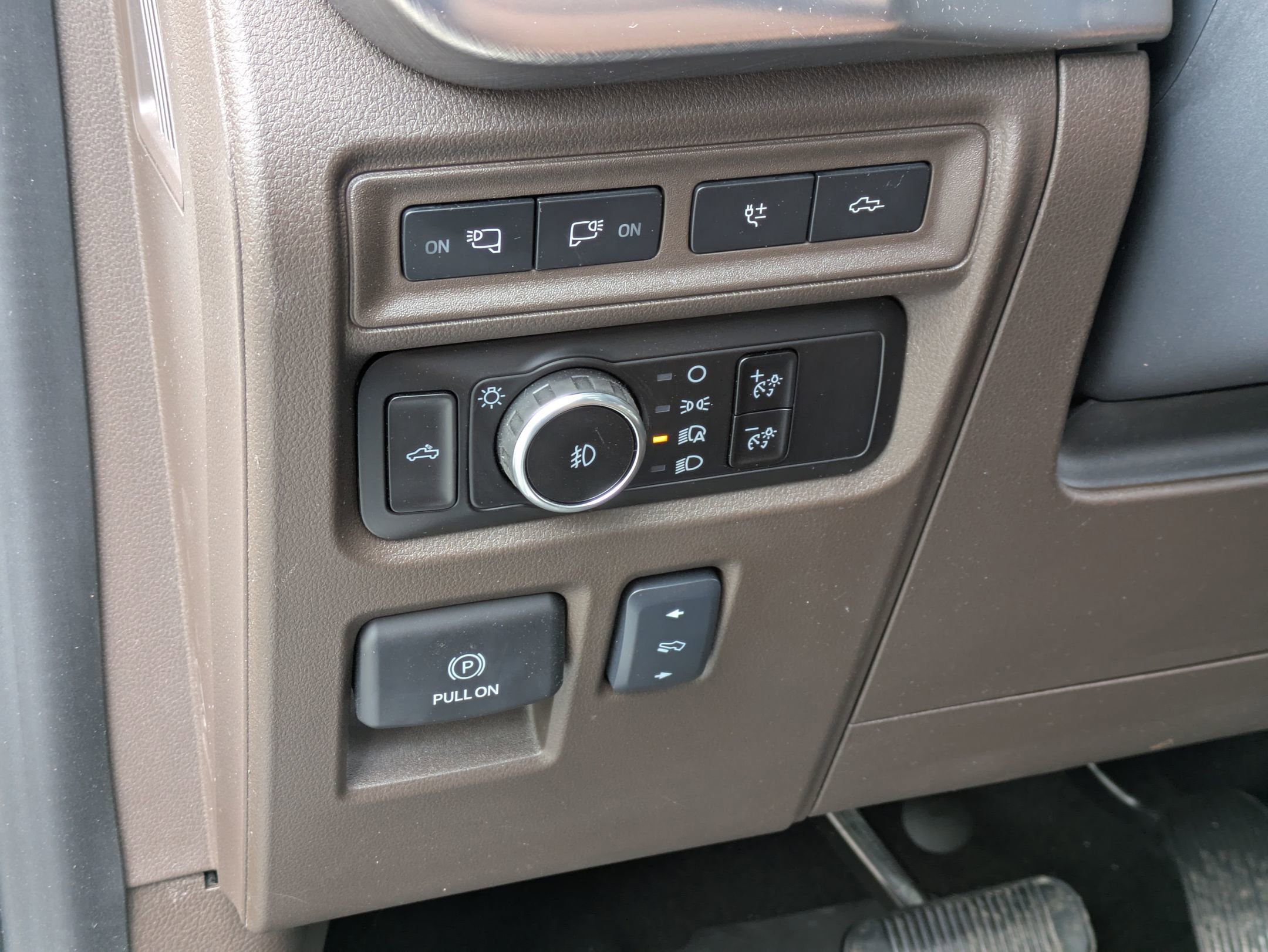 Certified 2024 Ford F150 King Ranch AWD/4WD image 16