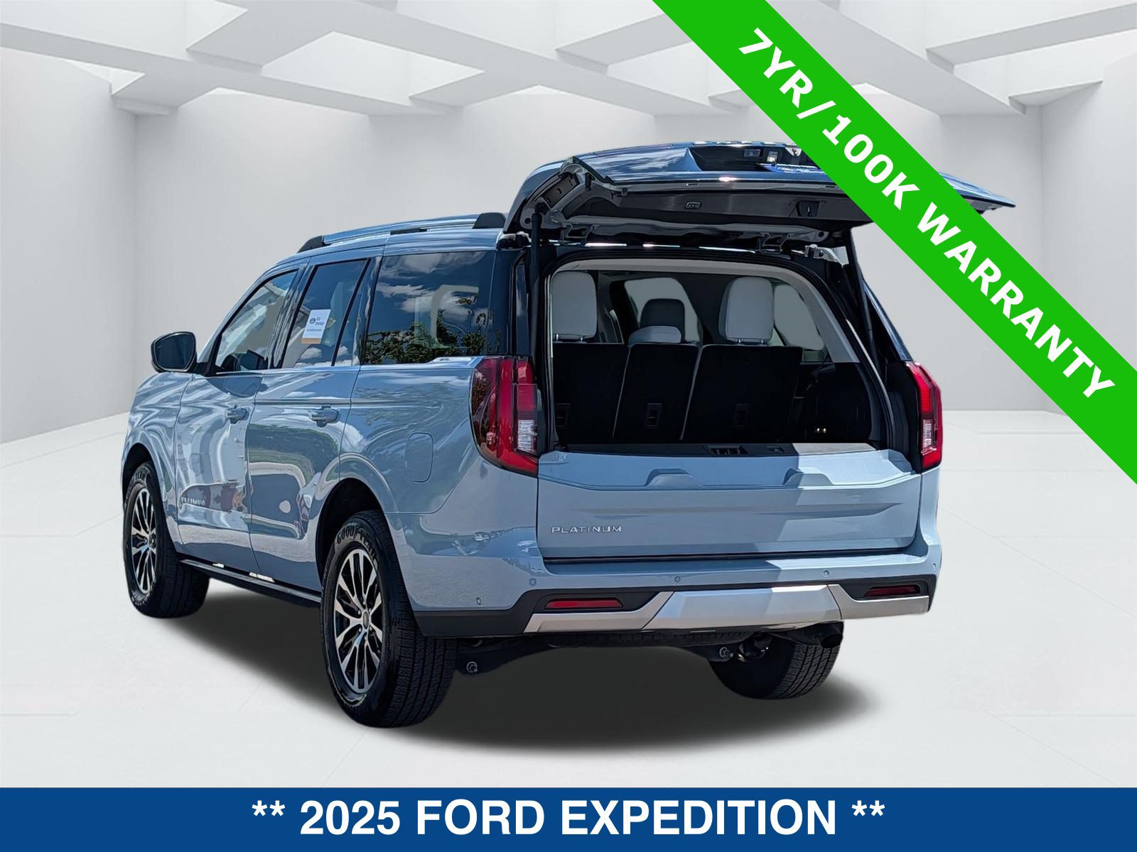 Certified 2025 Ford Expedition Platinum AWD/4WD image 14