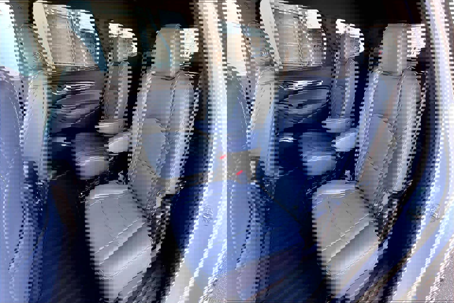 Used 2022 Buick Enclave Premium image 22