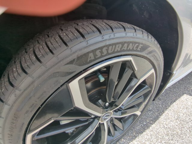 Used 2023 Nissan Altima 2.5 SR w/ SR Premium Package FWD image 12