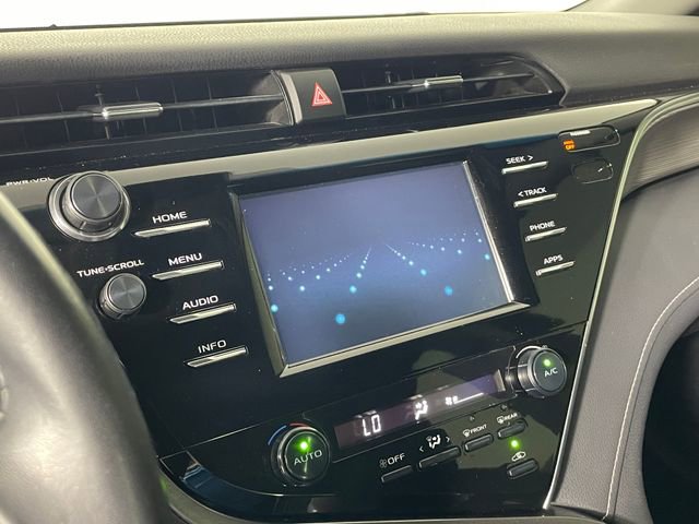 Used 2018 Toyota Camry SE FWD image 7