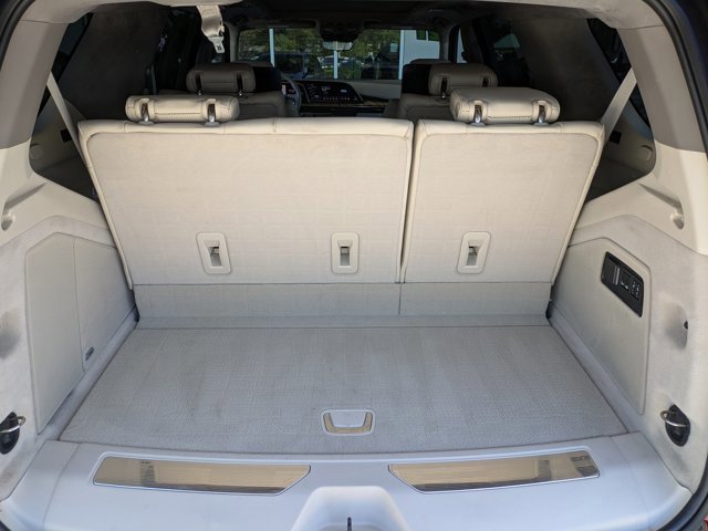 Used 2021 Cadillac Escalade Premium Luxury Platinum image 23