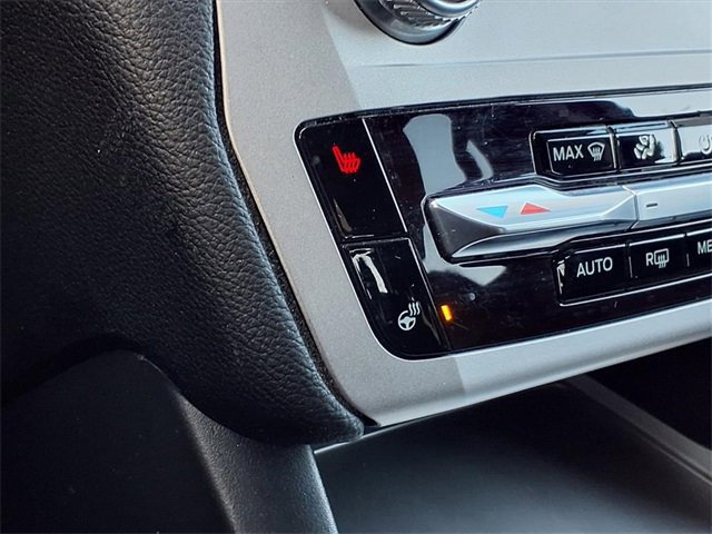 Certified 2022 Ford Explorer XLT w/ Equipment Group 202A image 10