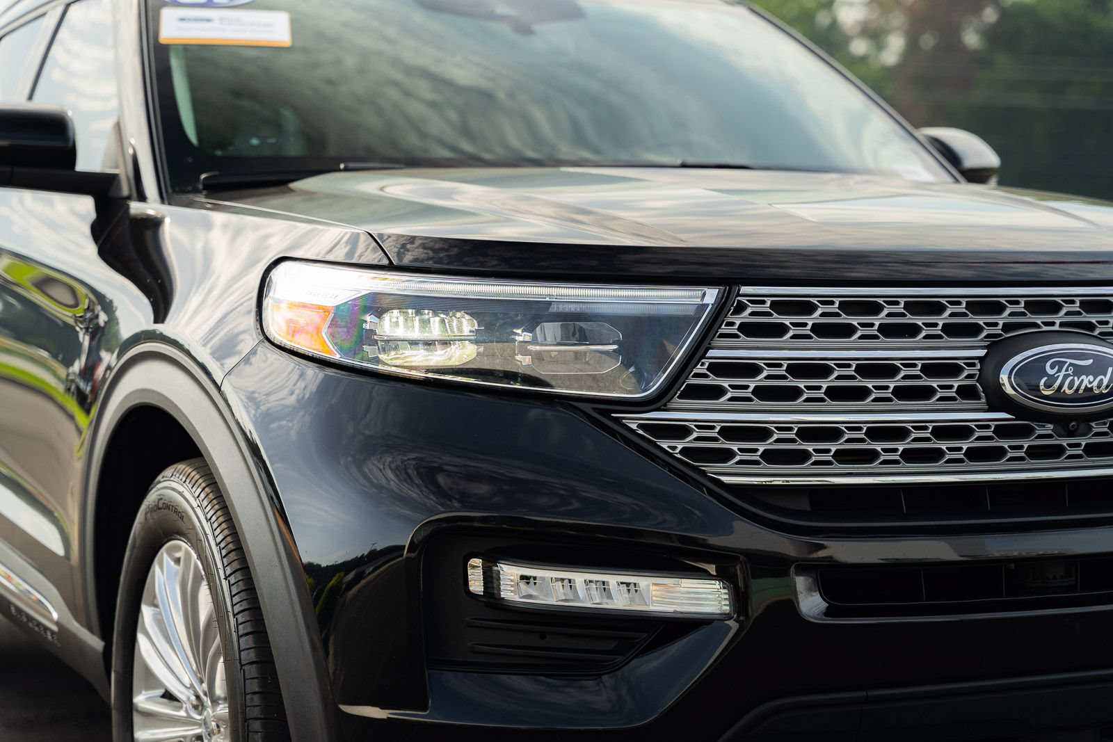 Certified 2021 Ford Explorer Limited w/ Hybrid Equipment Group 310A RWD image 10