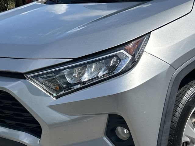 Used 2020 Toyota RAV4 XLE w/ Convenience Package FWD image 9