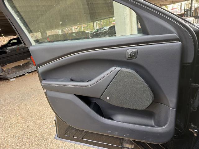 Certified 2025 Ford Mustang Mach-E Premium image 23