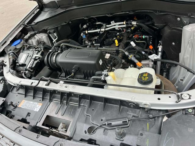 Certified 2024 Ford Explorer XLT w/ Equipment Group 202A AWD/4WD image 13
