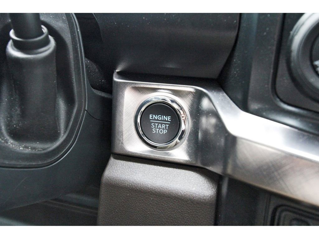 Certified 2024 Ford F250 King Ranch w/ Chrome Package AWD/4WD image 20