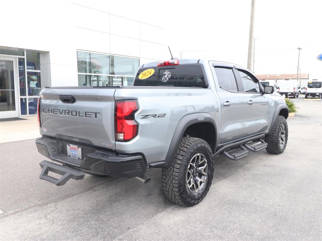 Used 2024 Chevrolet Colorado ZR2 w/ Technology Package image 5