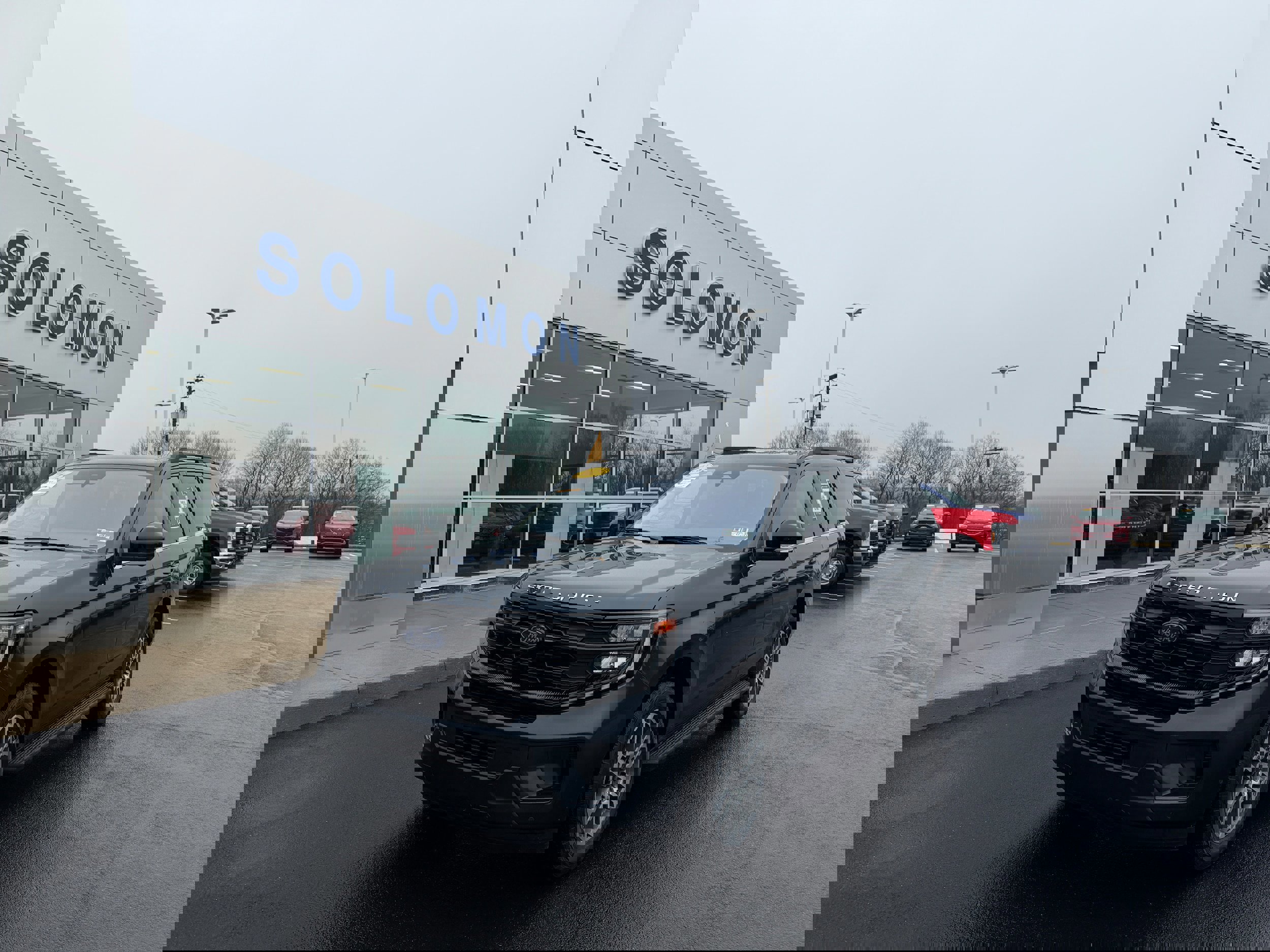 Certified 2025 Ford Expedition Active image 8