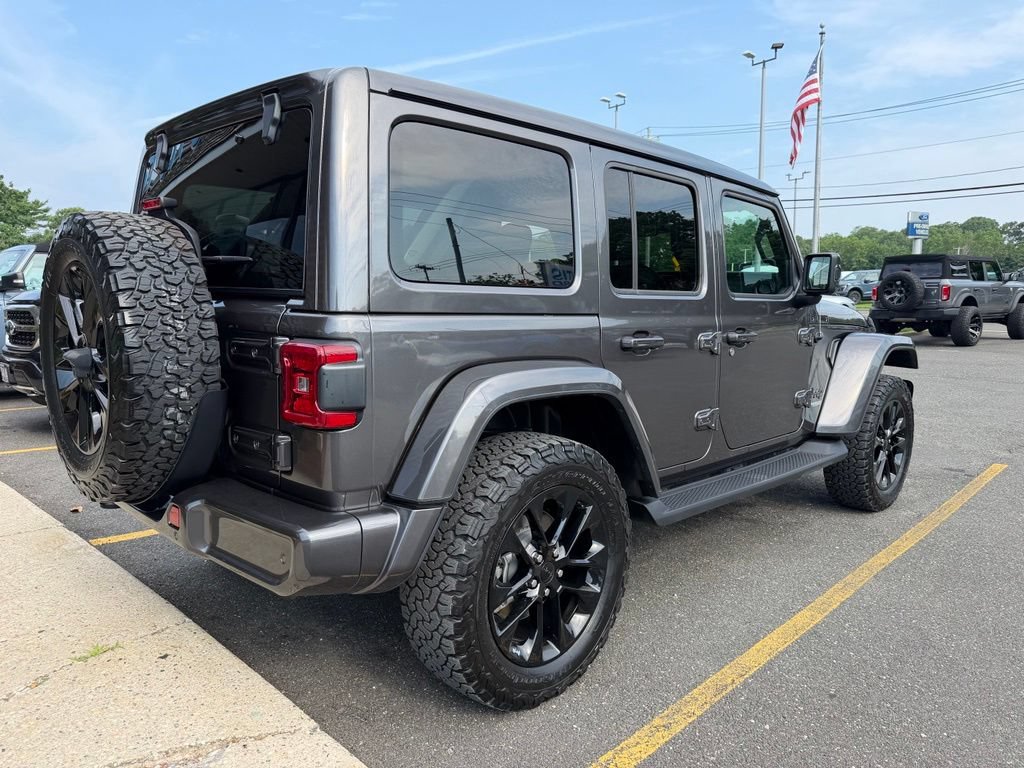 Used 2021 Jeep Wrangler Unlimited Sahara AWD/4WD image 7
