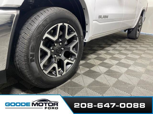 Used 2025 RAM 1500 Laramie AWD/4WD image 27