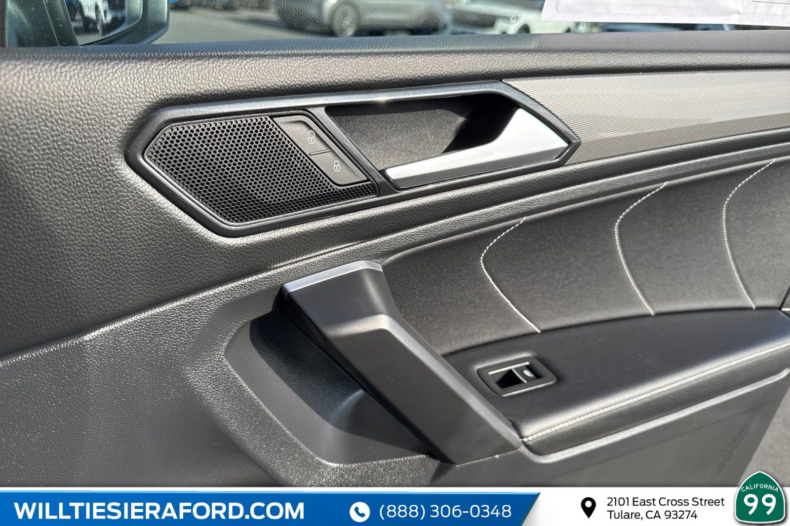 Used 2024 Volkswagen Tiguan SE image 21