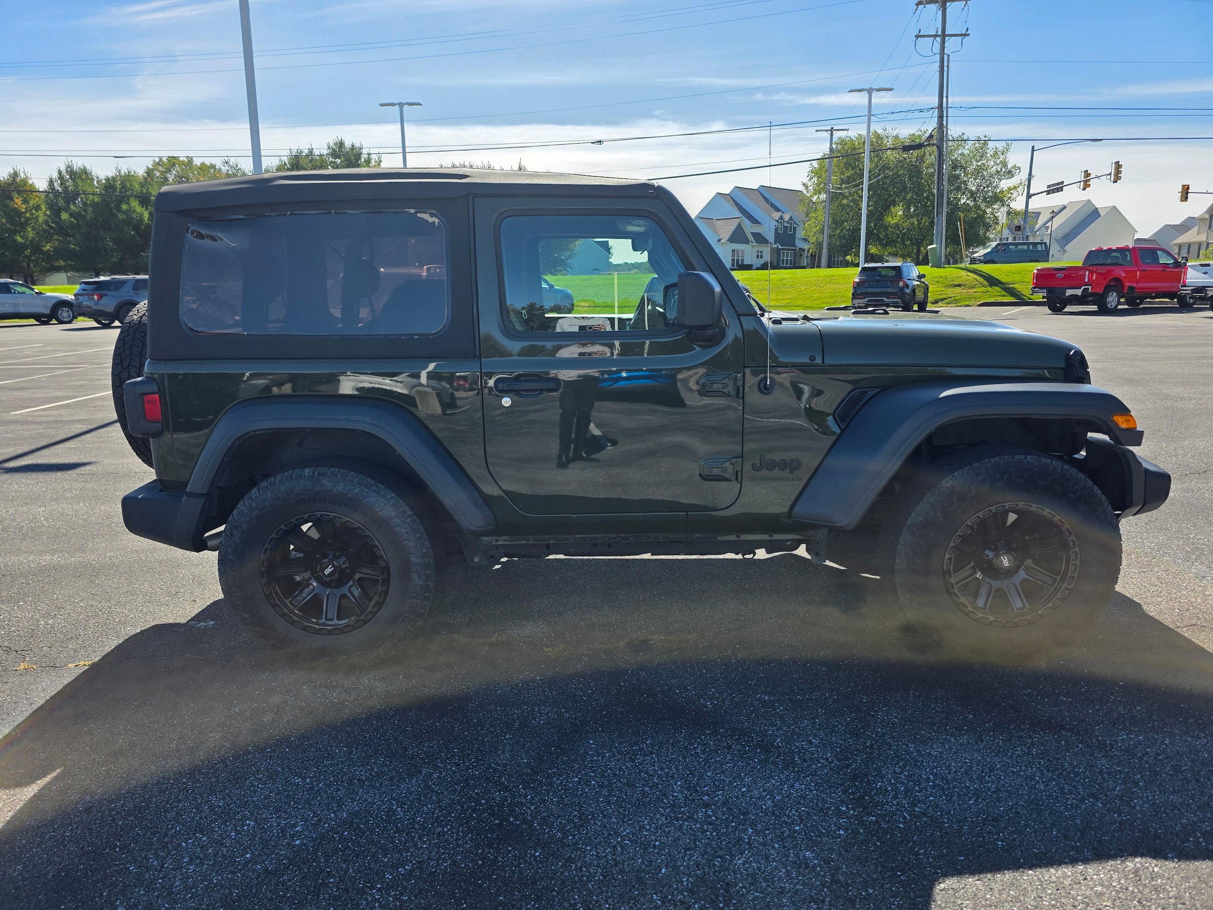 Used 2023 Jeep Wrangler Sport AWD/4WD image 6