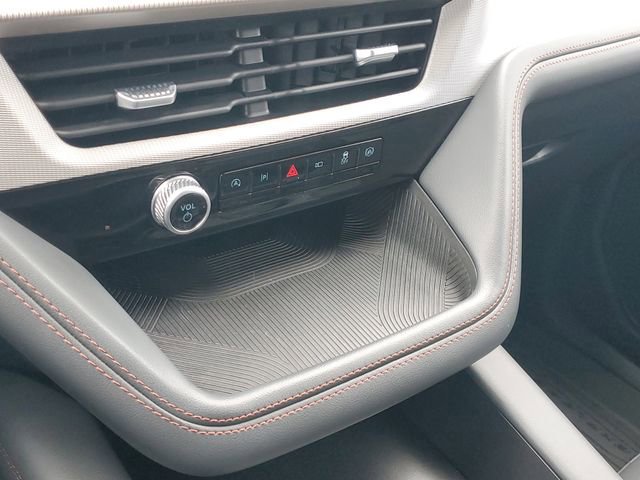 Certified 2025 Ford Explorer Active w/ Active Comfort Package image 30