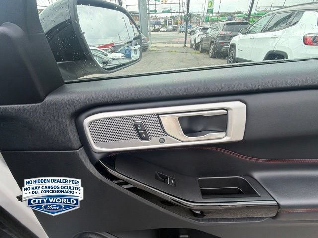 Certified 2022 Ford Explorer ST-Line AWD/4WD image 5