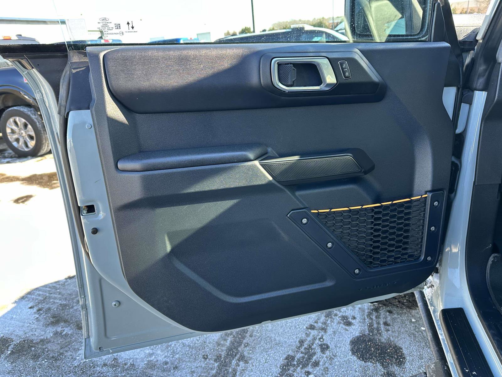 Certified 2024 Ford Bronco Badlands w/ Sasquatch Package image 9