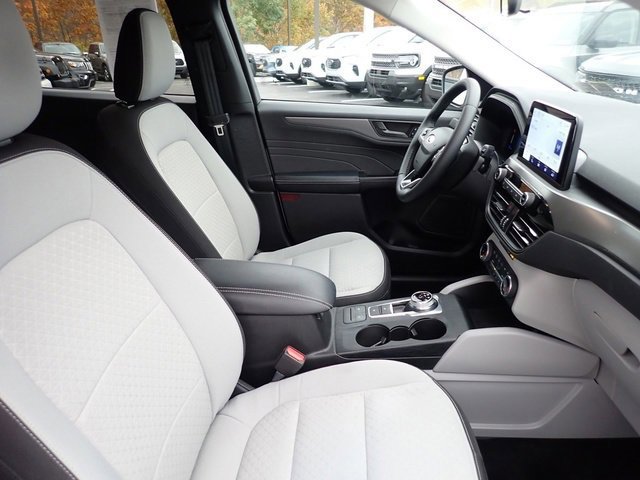 Certified 2024 Ford Escape Active image 11