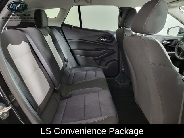 Used 2024 Chevrolet Trax LS w/ LS Convenience Package image 17