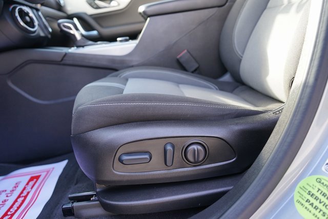 Used 2023 Chevrolet Blazer LT image 12