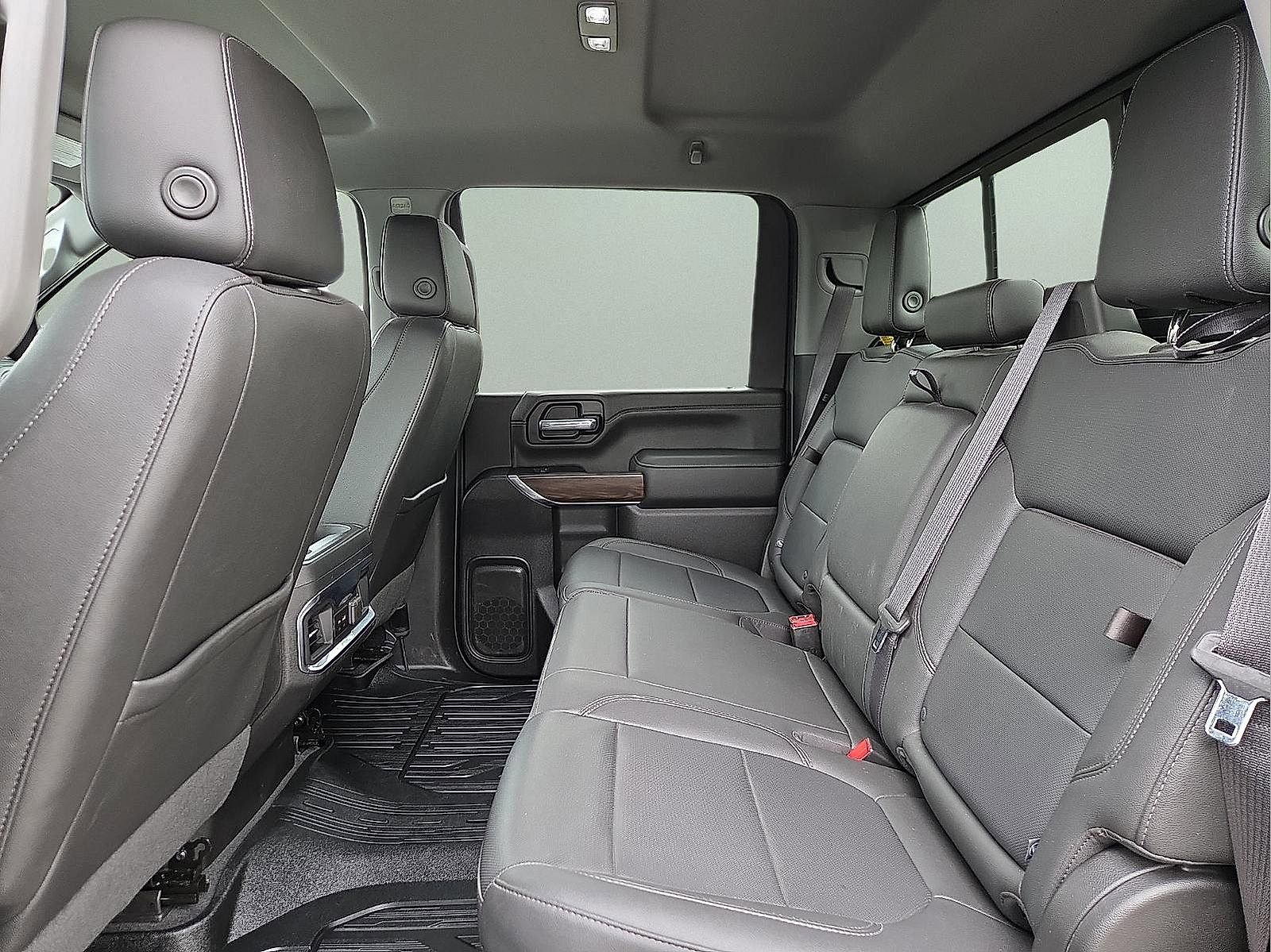 Used 2022 GMC Sierra 3500 SLT w/ SLT Convenience Package AWD/4WD image 10