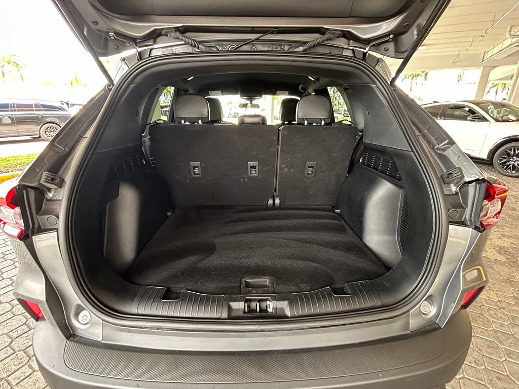 Certified 2025 Ford Escape ST-Line FWD image 30