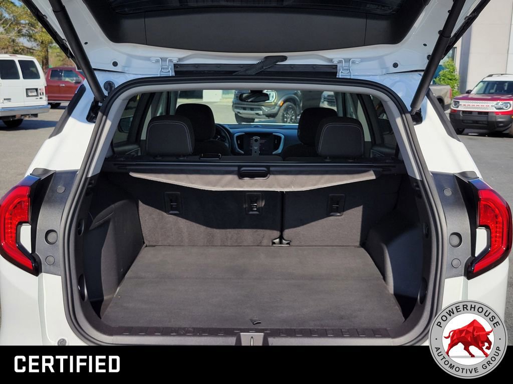 Used 2023 GMC Terrain SLE w/ Driver Convenience Package image 13