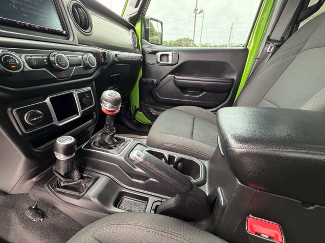 Used 2018 Jeep Wrangler Unlimited Sport AWD/4WD image 17