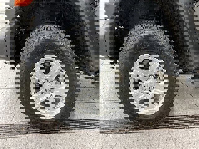 Used 2021 Jeep Wrangler Sport image 9