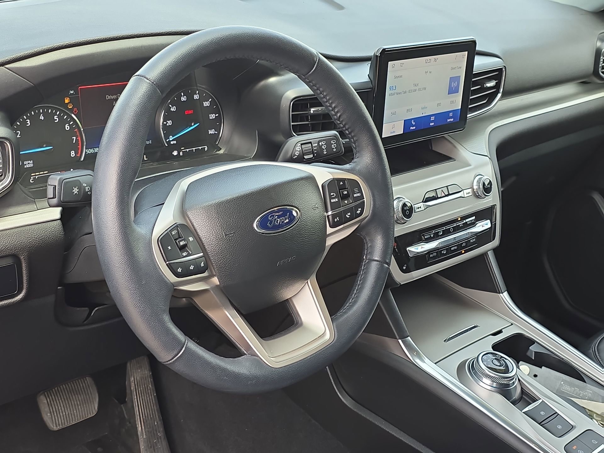 Certified 2023 Ford Explorer XLT w/ Equipment Group 202A RWD image 14