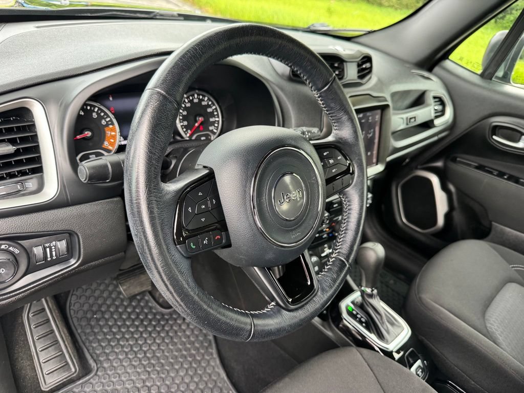 Used 2021 Jeep Renegade Latitude AWD/4WD image 29