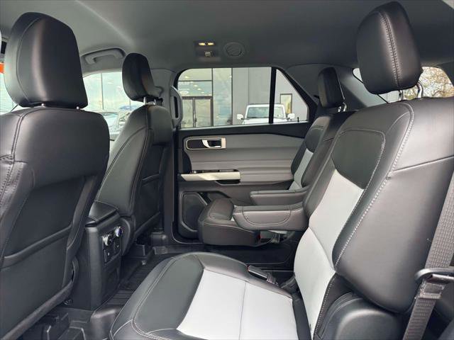 Certified 2023 Ford Explorer XLT w/ Equipment Group 202A image 11
