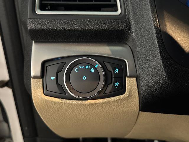 Certified 2017 Ford Explorer FWD image 18