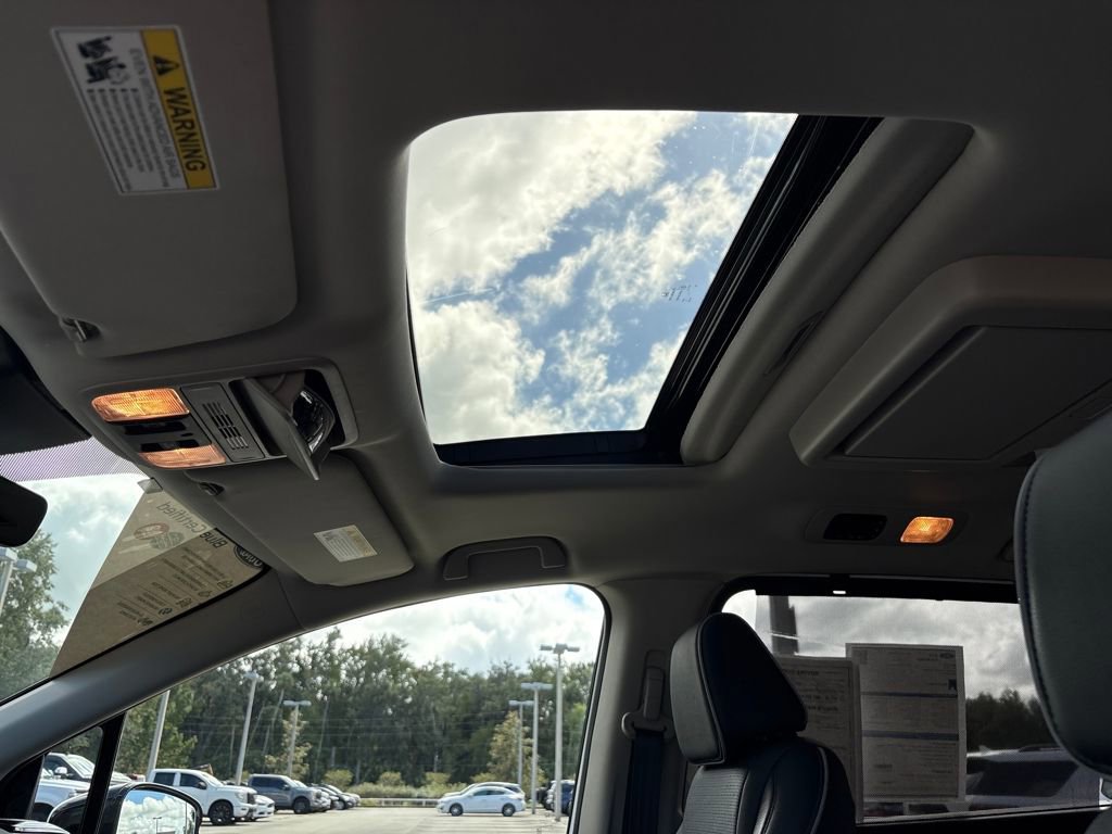 Used 2025 Honda Odyssey Elite image 11