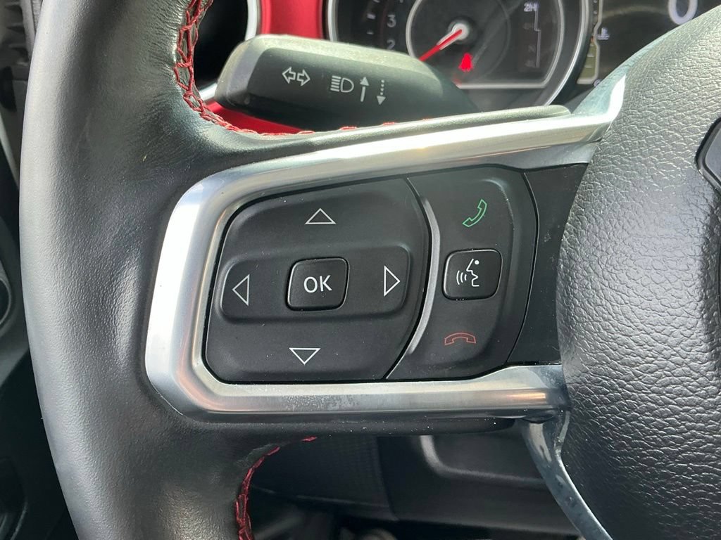 Used 2022 Jeep Gladiator Rubicon w/ Cold Weather Group AWD/4WD image 32