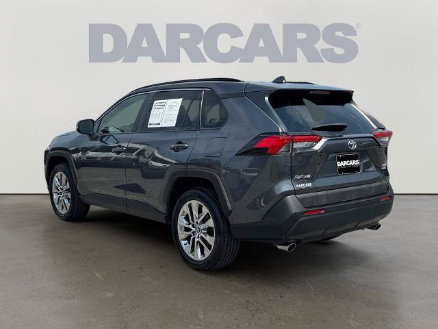Used 2019 Toyota RAV4 XLE Premium w/ Cold Weather Package AWD/4WD image 4