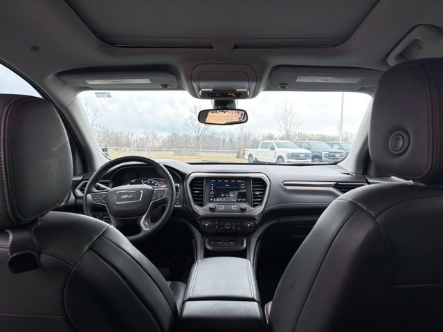 Used 2023 GMC Acadia AT4 w/ Technology Package image 22