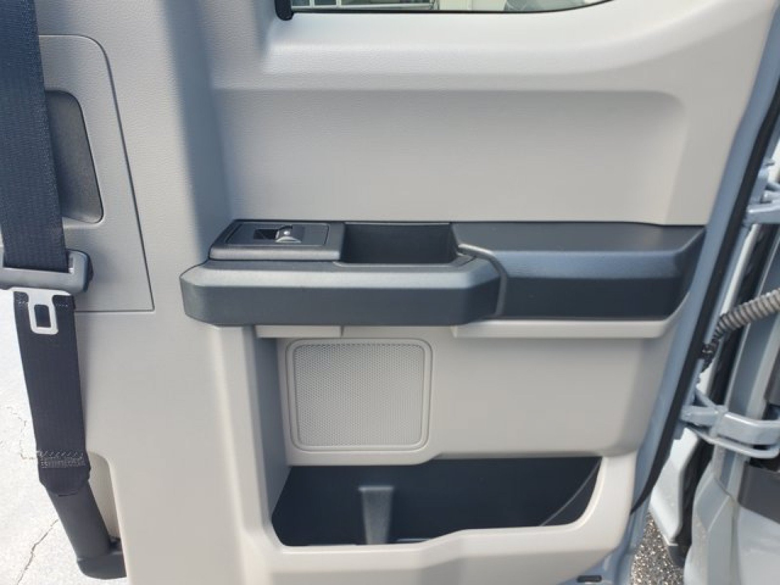 Certified 2019 Ford F150 XL w/ Equipment Group 101A Mid RWD image 30