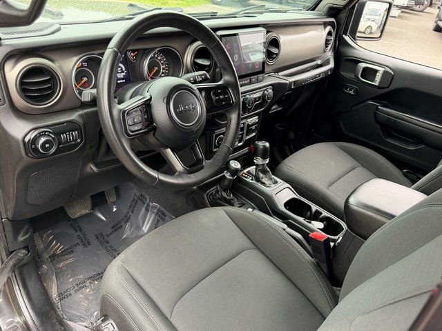 Used 2018 Jeep Wrangler Unlimited Sport S AWD/4WD image 34
