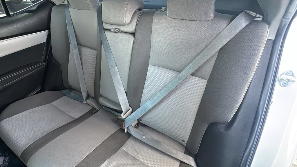 Used 2019 Toyota Corolla LE w/ Carpet Mat Package (TMS) FWD image 23