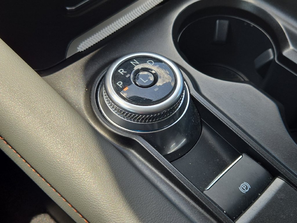 Certified 2025 Ford Explorer Active RWD image 23