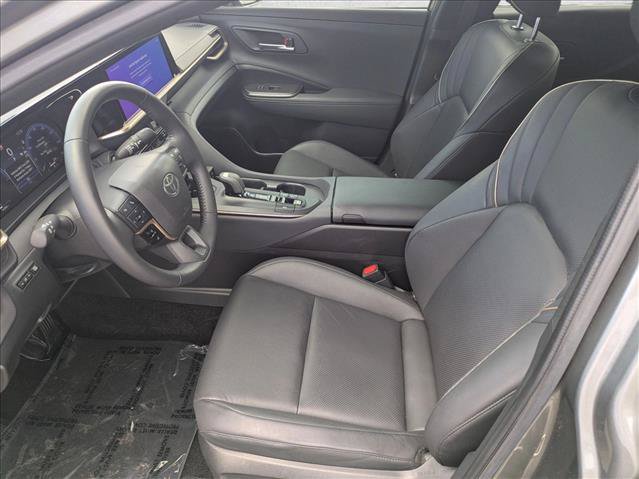 Used 2023 Toyota Crown AWD/4WD image 17