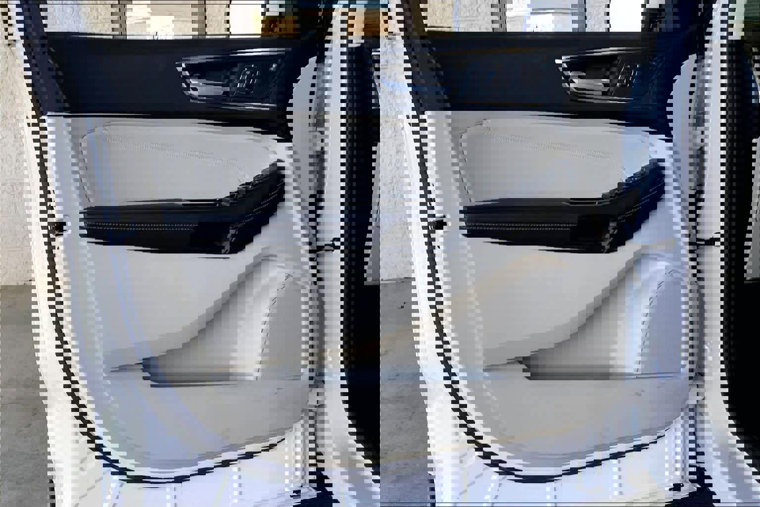 Certified 2019 Ford Edge Titanium w/ Equipment Group 301A image 21