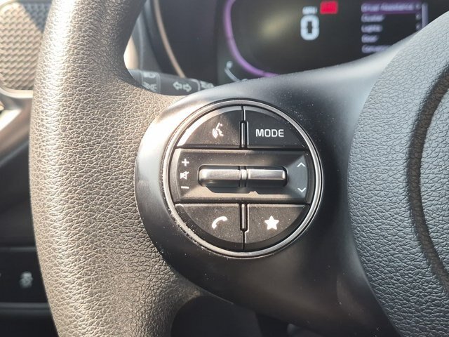 Used 2023 Kia Soul LX FWD image 18